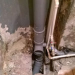 Замена канализационного стояка в квартире своими руками